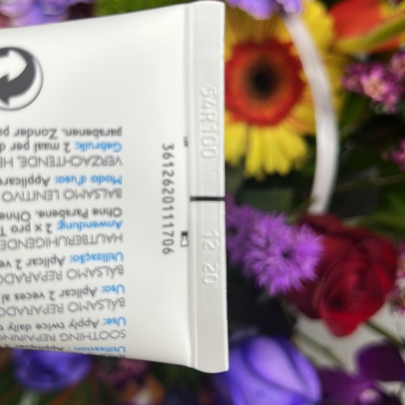 7 Units exp  Dec 2020 La Roche Posay Cicaplast Baume B5, 100ml , 3.3oz. - Picture 3 of 3